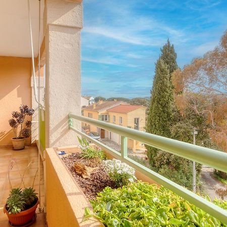 Bel Appartement Classe 3 Etoiles Bormes-les-Mimosas Exterior foto